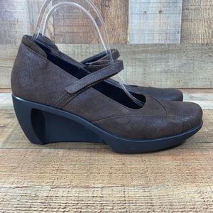 Naot Brown Leather Mary Jane Comfort Wedge Shoes 38 7.5